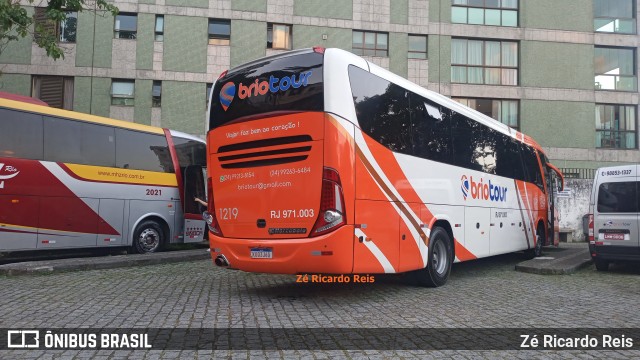 Briotour RJ 971.003 na cidade de Petrópolis, Rio de Janeiro, Brasil, por Zé Ricardo Reis. Número da foto: #12167145.