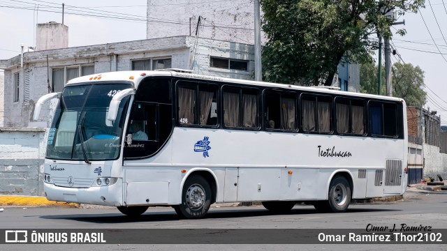 Autobuses Teotihuacan 426 na cidade de Gustavo A. Madero, Ciudad de México, México, por Omar Ramírez Thor2102. Número da foto: #12169505.