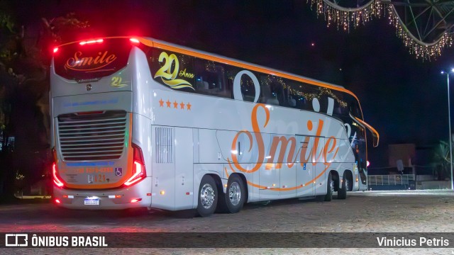 Smile Transportes e Turismo 121 na cidade de Joinville, Santa Catarina, Brasil, por Vinicius Petris. Número da foto: #12169842.