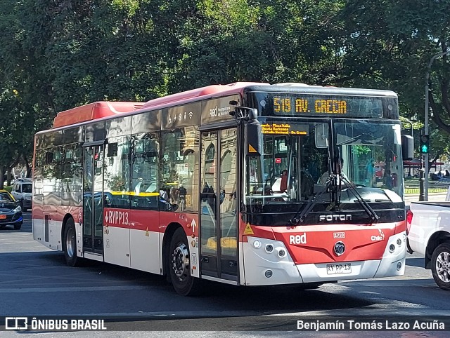 Metbus 1710 na cidade de Santiago, Santiago, Metropolitana de Santiago, Chile, por Benjamín Tomás Lazo Acuña. Número da foto: #12172178.