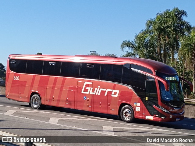 Guirro Tur 360 na cidade de Cotia, São Paulo, Brasil, por David Macedo Rocha. Número da foto: #12173077.