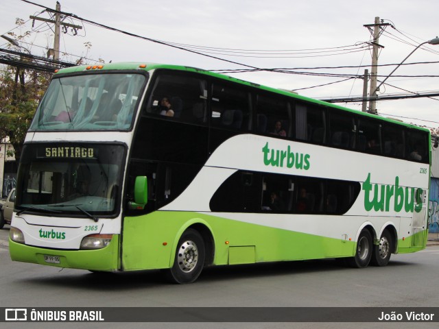 TurBus 2365 na cidade de Santiago, Santiago, Metropolitana de Santiago, Chile, por João Victor. Número da foto: #12172338.
