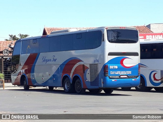Gleyson Tur 3178 na cidade de Brasília de Minas, Minas Gerais, Brasil, por Samuel Robson. Número da foto: #12172972.