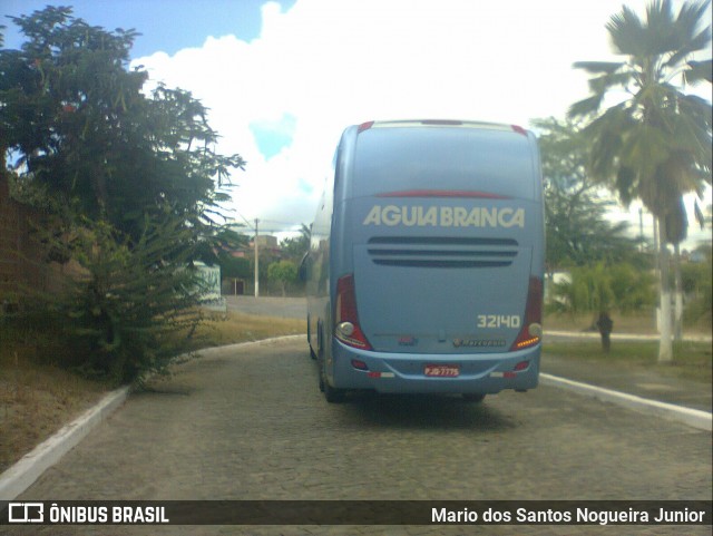 Viação Águia Branca 32140 na cidade de Piritiba, Bahia, Brasil, por Mario dos Santos Nogueira Junior. Número da foto: #12171130.