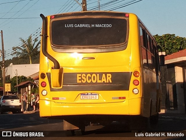 Escolares  na cidade de Seara, Santa Catarina, Brasil, por Luís Gabriel H. Macedo. Número da foto: #12172715.
