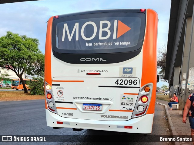 MOBI Transporte 42096 na cidade de Taguatinga, Distrito Federal, Brasil, por Brenno Santos. Número da foto: #12173595.