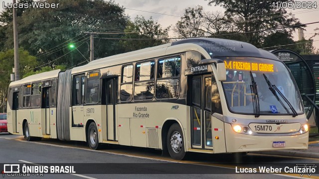 Leblon Transporte de Passageiros 15M70 na cidade de Curitiba, Paraná, Brasil, por Lucas Weber Calizario. Número da foto: #12173385.