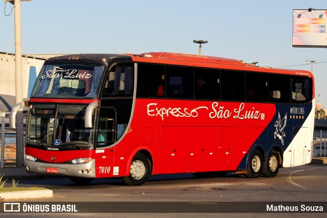 Expresso São Luiz 7010 na cidade de Goiânia, Goiás, Brasil, por Matheus Souza. Número da foto: #12177823.