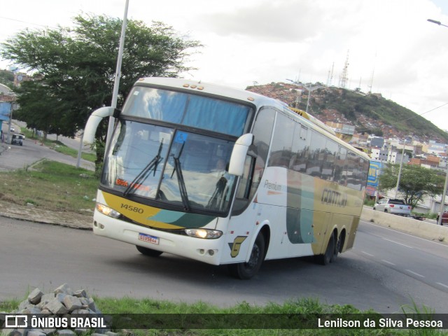 Empresa Gontijo de Transportes 14580 na cidade de Caruaru, Pernambuco, Brasil, por Lenilson da Silva Pessoa. Número da foto: #12182180.