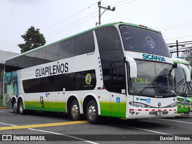 Guapileños LB 1608 na cidade de Merced, San José, San José, Costa Rica, por Daniel Brenes. Número da foto: #12180207.