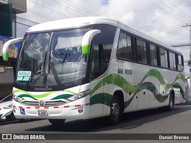 Transportes Naranjo X2 na cidade de Naranjo Centro, Naranjo, Alajuela, Costa Rica, por Daniel Brenes. Número da foto: #12180194.