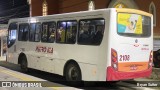 Petro Ita Transportes Coletivos de Passageiros 2108 na cidade de Petrópolis, Rio de Janeiro, Brasil, por Bryan Sutter. Número da foto: #:id.