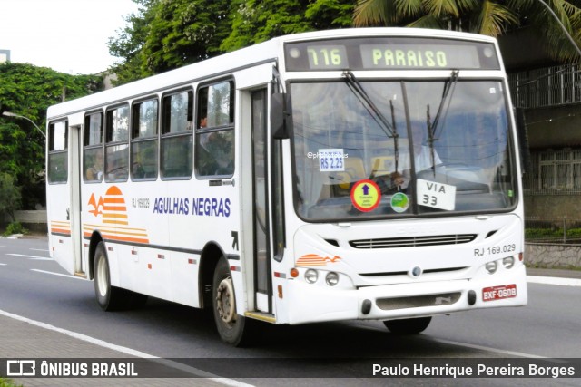 Viação Agulhas Negras RJ 169.029 na cidade de Volta Redonda, Rio de Janeiro, Brasil, por Paulo Henrique Pereira Borges. Número da foto: #12183602.