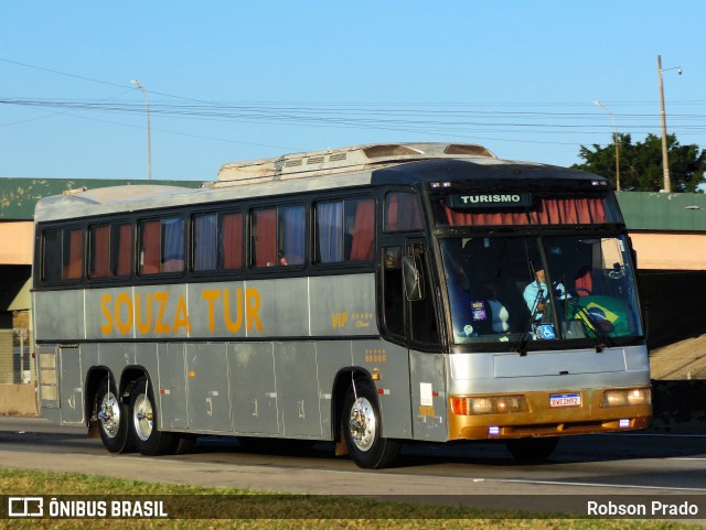 Souza Tur 1015 na cidade de São José dos Campos, São Paulo, Brasil, por Robson Prado. Número da foto: #12183689.