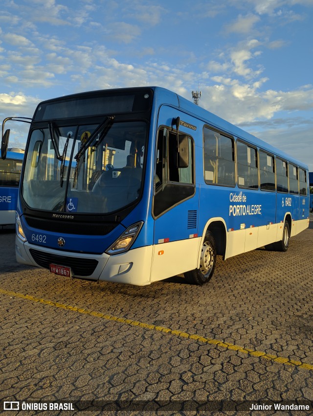 Nortran Transportes Coletivos 6492 na cidade de Porto Alegre, Rio Grande do Sul, Brasil, por Júnior Wandame. Número da foto: #12183309.