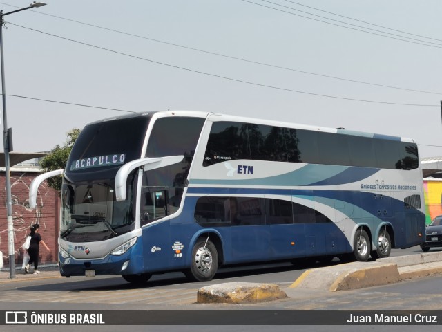 ETN - Enlaces Terrestres Nacionales 7077 na cidade de Toluca, Estado de México, México, por Juan Manuel Cruz. Número da foto: #12143265.