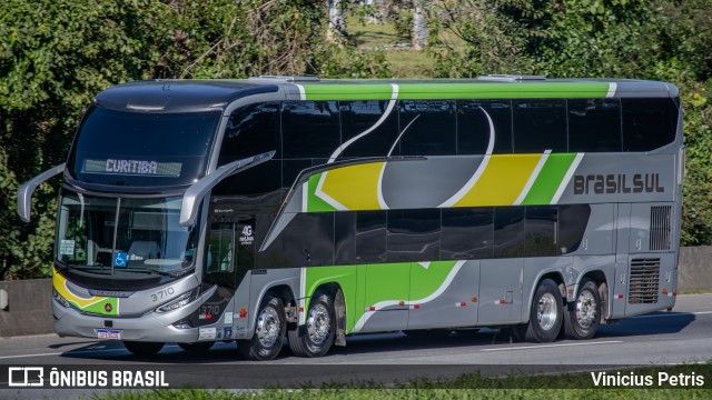 Brasil Sul Linhas Rodoviárias 3710 na cidade de Joinville, Santa Catarina, Brasil, por Vinicius Petris. Número da foto: #12143584.