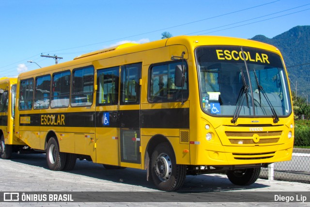 Escolares CAMINHOS DA ESCOLA na cidade de Joinville, Santa Catarina, Brasil, por Diego Lip. Número da foto: #12142608.