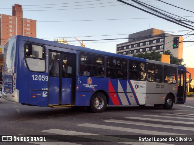 Auto Viação Bragança Metropolitana > Viação Raposo Tavares 12.059 na cidade de São Paulo, São Paulo, Brasil, por Rafael Lopes de Oliveira. Número da foto: #12186109.