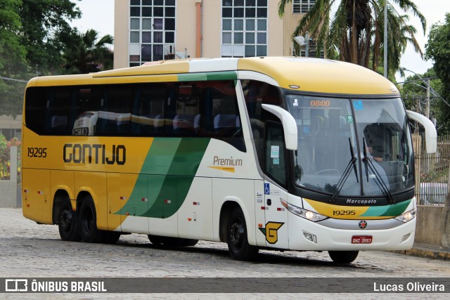 Empresa Gontijo de Transportes 19295 na cidade de Governador Valadares, Minas Gerais, Brasil, por Lucas Oliveira. Número da foto: #12185964.