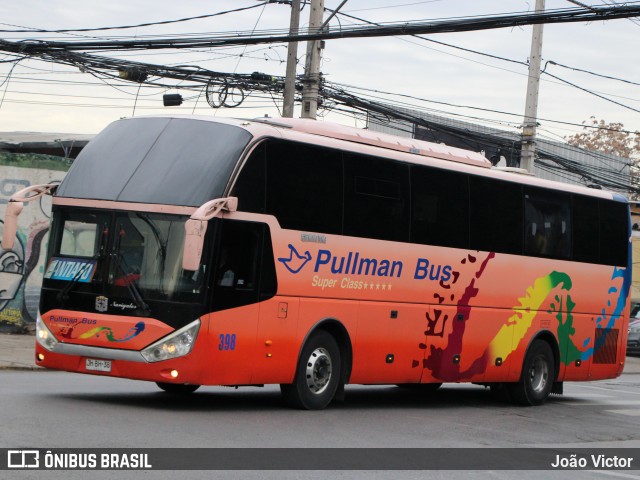 Pullman Bus 398 na cidade de Santiago, Santiago, Metropolitana de Santiago, Chile, por João Victor. Número da foto: #12189724.