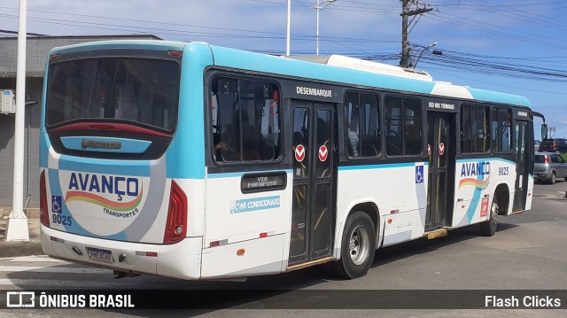 Avanço Transportes 9025 na cidade de Salvador, Bahia, Brasil, por Flash Clicks. Número da foto: #12187318.