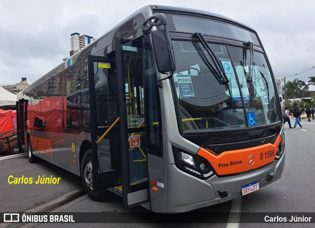 TRANSPPASS - Transporte de Passageiros 8 1586 na cidade de Barueri, São Paulo, Brasil, por Carlos Júnior. Número da foto: #12192916.