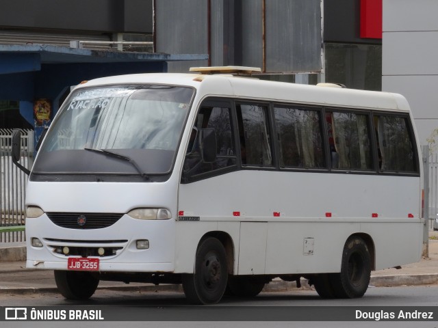 Ônibus Particulares 3255 na cidade de Barreiras, Bahia, Brasil, por Douglas Andrez. Número da foto: #12192587.