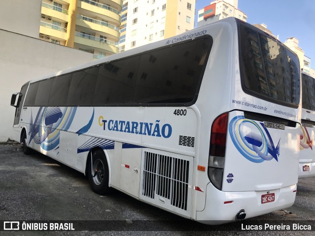 Catarinão Turismo 4800 na cidade de Itapema, Santa Catarina, Brasil, por Lucas Pereira Bicca. Número da foto: #12194876.