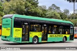 Expresso Azul JB304 na cidade de Curitiba, Paraná, Brasil, por Jean Genser. Número da foto: #12195617.