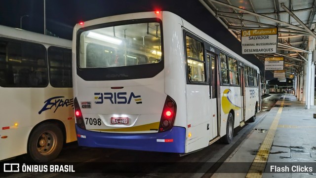 Transportes Metropolitanos Brisa 7098 na cidade de Lauro de Freitas, Bahia, Brasil, por Flash Clicks. Número da foto: #12199218.