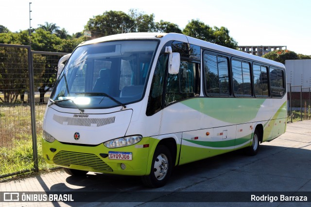 Ônibus Particulares 9J06 na cidade de Belo Horizonte, Minas Gerais, Brasil, por Rodrigo Barraza. Número da foto: #12197322.