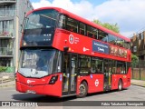 Abellio London Bus Company 3033 na cidade de London, Greater London, Inglaterra, por Fábio Takahashi Tanniguchi. Número da foto: #12198261.