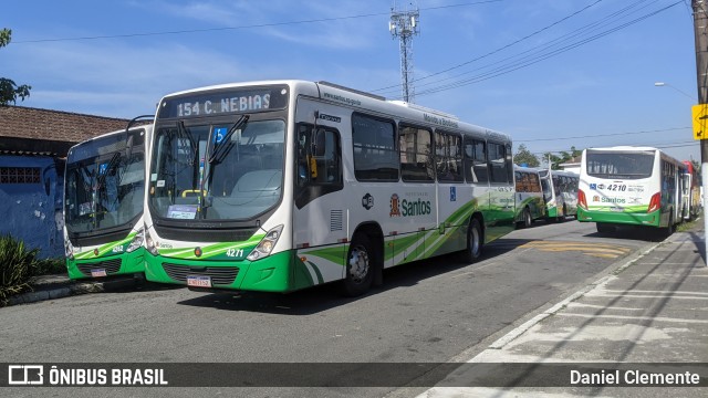 Viação Piracicabana Santos 4271 na cidade de Santos, São Paulo, Brasil, por Daniel Clemente. Número da foto: #12202350.