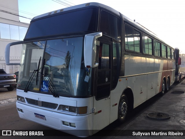 Ônibus Particulares 96806 na cidade de Anápolis, Goiás, Brasil, por Sullyvan Martins Ribeiro. Número da foto: #12200926.