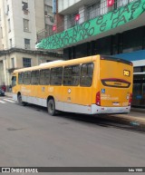Companhia Carris Porto-Alegrense 0107 na cidade de Porto Alegre, Rio Grande do Sul, Brasil, por kdu 1980. Número da foto: #:id.