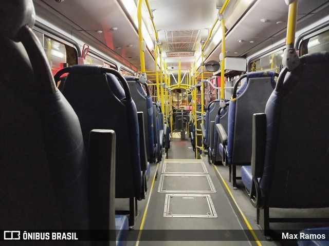 Companhia Carris Porto-Alegrense 0730 na cidade de Porto Alegre, Rio Grande do Sul, Brasil, por Max Ramos. Número da foto: #12205469.