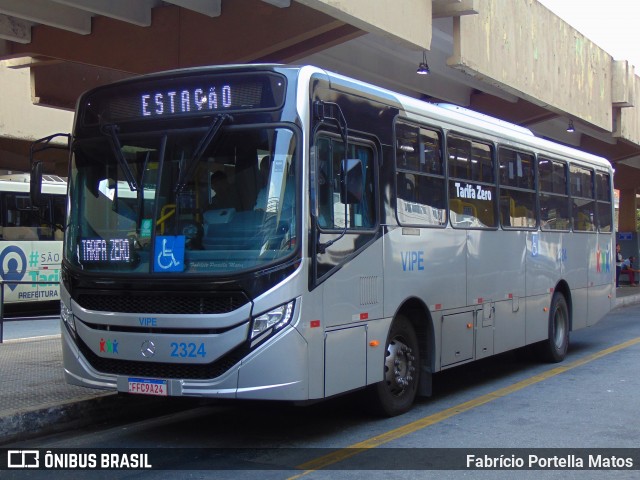 VIPE - Viação Padre Eustáquio 2324 na cidade de São Caetano do Sul, São Paulo, Brasil, por Fabrício Portella Matos. Número da foto: #12204352.