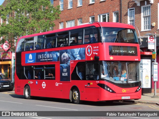 London General EE128 na cidade de London, Greater London, Inglaterra, por Fábio Takahashi Tanniguchi. Número da foto: #12204624.