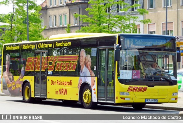 Graf Reisen 507 na cidade de Herne, North Rhine-Westphalia, Alemanha, por Leandro Machado de Castro. Número da foto: #12207678.