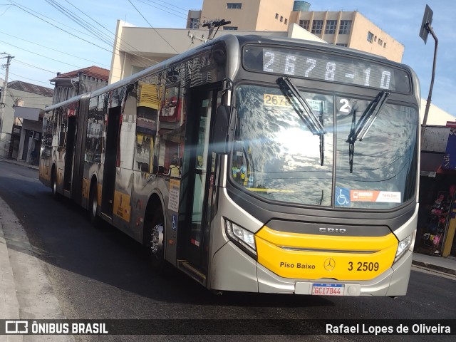 Viação Metrópole Paulista - Zona Leste 3 2509 na cidade de São Paulo, São Paulo, Brasil, por Rafael Lopes de Oliveira. Número da foto: #12209172.
