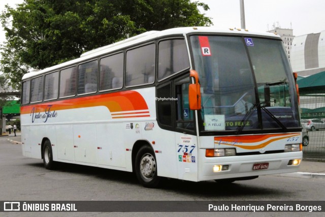 Viação Vale do Tietê 757 na cidade de São Paulo, São Paulo, Brasil, por Paulo Henrique Pereira Borges. Número da foto: #12145868.