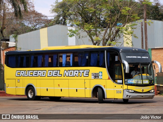 Crucero del Norte 209 na cidade de Puerto Iguazú, Iguazú, Misiones, Argentina, por João Victor. Número da foto: #12146402.
