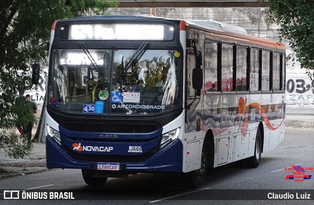 Viação Novacap B51515 na cidade de Rio de Janeiro, Rio de Janeiro, Brasil, por Claudio Luiz. Número da foto: #12145839.