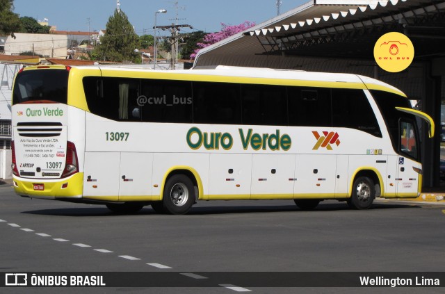 Auto Viação Ouro Verde 13097 na cidade de Nova Odessa, São Paulo, Brasil, por Wellington Lima. Número da foto: #12213291.