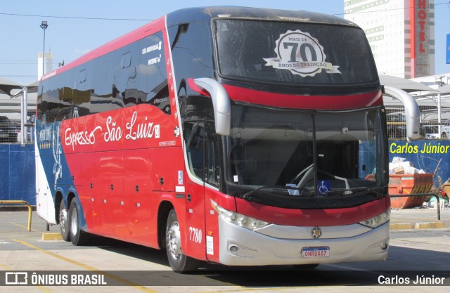 Expresso São Luiz 7780 na cidade de Goiânia, Goiás, Brasil, por Carlos Júnior. Número da foto: #12213033.