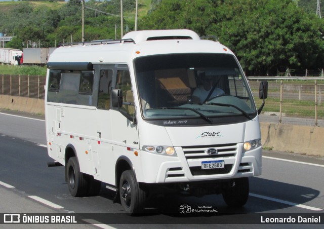 Motorhomes 2B80 na cidade de Aparecida, São Paulo, Brasil, por Leonardo Daniel. Número da foto: #12148322.