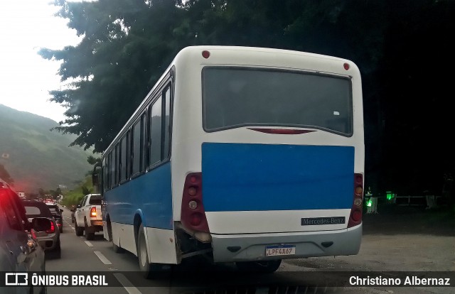 Ônibus Particulares S/N na cidade de Rio Bonito, Rio de Janeiro, Brasil, por Christiano Albernaz. Número da foto: #12147726.