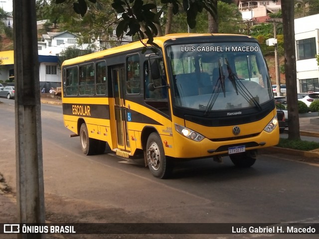 Escolares  na cidade de Seara, Santa Catarina, Brasil, por Luís Gabriel H. Macedo. Número da foto: #12150981.