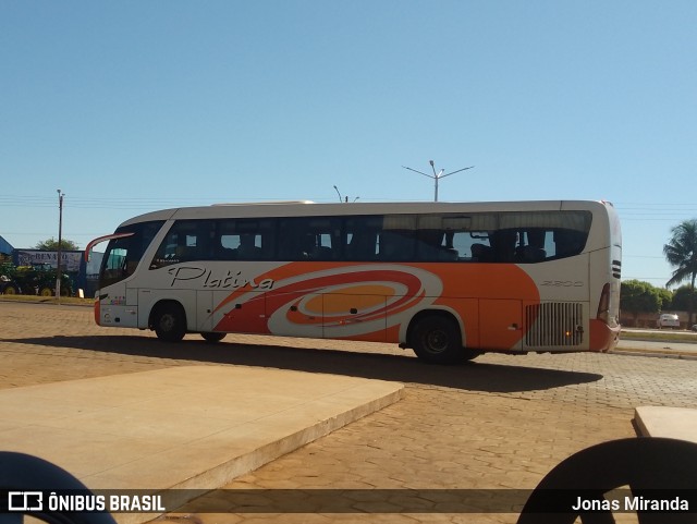 Viação Platina 2200 na cidade de Inaciolândia, Goiás, Brasil, por Jonas Miranda. Número da foto: #12150360.